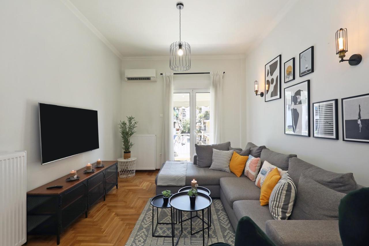 Elegant Living - Greecing * Athens